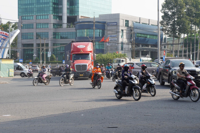 Ngã 4 Vũng Tàu thường bị "xung đột" giữa các phương tiện giờ cao điểm (ảnh: H.G)