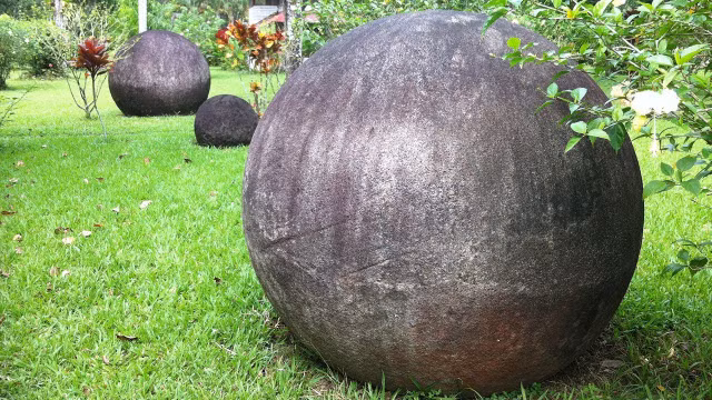 Nhung qua cau da ki bi nang vai tan nghi chua vang ben trong-Hinh-2