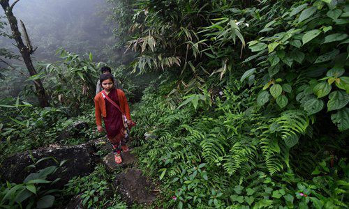 Độc đáo ngôi làng gọi tên nhau bằng tiếng huýt sáo - Hình 3 Doc dao ngoi lang goi ten nhau bang tieng huyt sao-Hinh-3