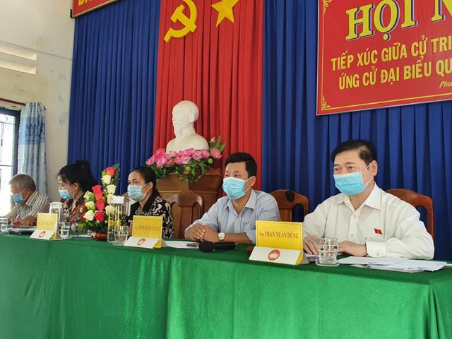 Chủ tịch VUSTA Phan Xuân Dũng, các ứng viên ĐBQH tiếp xúc cử tri 4 xã Phước Tiến, Phước Tân, Phước Hòa, Phước Bình Chu tich VUSTA Phan Xuan Dung, cac ung vien DBQH tiep xuc cu tri 4 xa Phuoc Tien, Phuoc Tan, Phuoc Hoa, Phuoc Binh