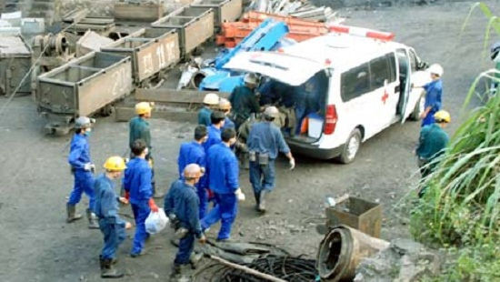 Có kỷ luật Giám đốc Công ty than Nam Mẫu vì liên tiếp để xảy ra tai nạn chết người? Co ky luat Giam doc Cong ty than Nam Mau vi lien tiep de xay ra tai nan chet nguoi?