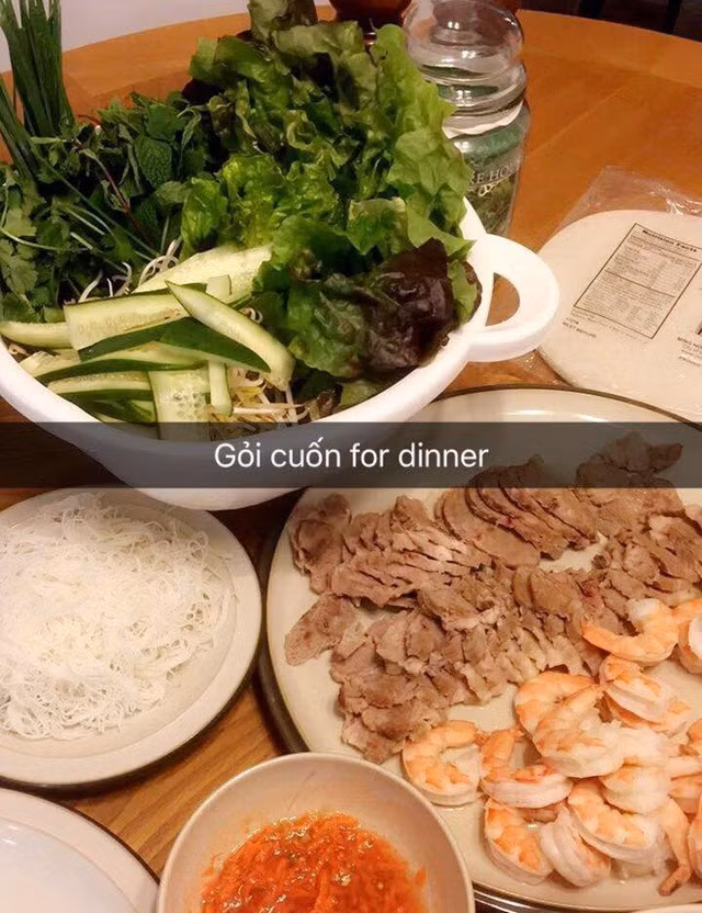 Hoa hau chuyen gioi Viet Nam 2020 kheo tay nau nuong nhu nao?-Hinh-6