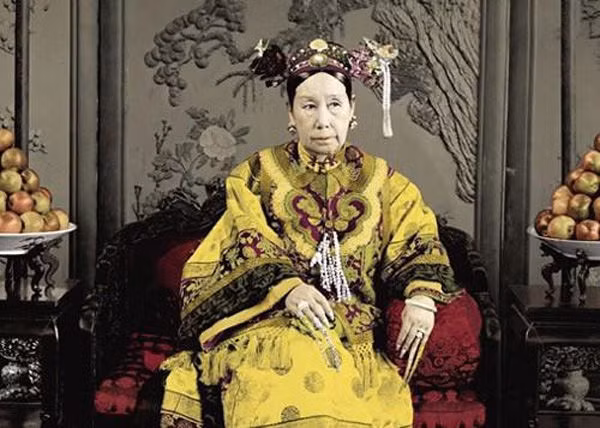 Bi kip duong nhan sac bang mon an cua Tu Hi Thai Hau