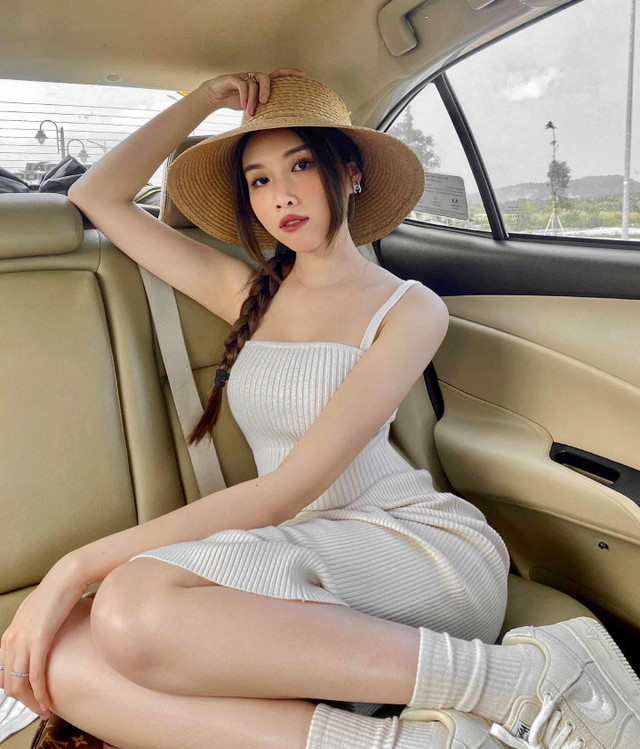 MC Thanh Thanh Huyền với gu thời trang gợi cảm, quyến rũ - Hình 4 MC Thanh Thanh Huyen voi gu thoi trang goi cam, quyen ru-Hinh-4