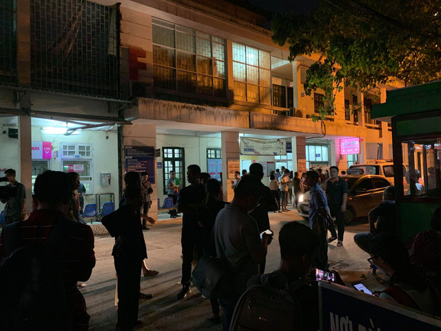 Chủ tịch Hà Nội nói gì về vụ học sinh bị bỏ quên trên xe bus trường Gateway đến chết? - Hình 2 Chu tich Ha Noi noi gi ve vu hoc sinh bi bo quen tren xe bus truong Gateway den chet?-Hinh-2