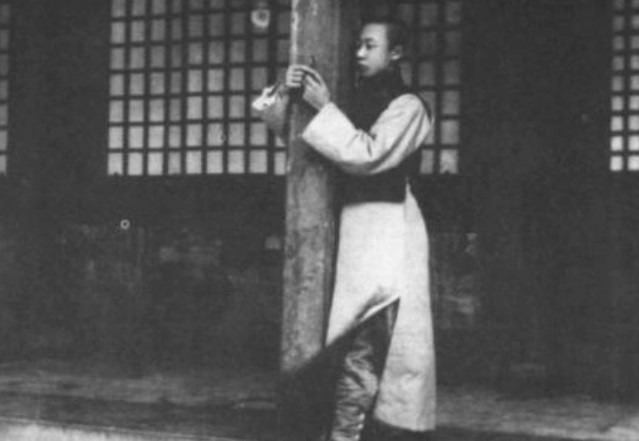 Hé lộ dung mạo của hoàng đế, phi tần nhà Thanh qua loạt ảnh hiếm - Hình 6 He lo dung mao cua hoang de, phi tan nha Thanh qua loat anh hiem-Hinh-6