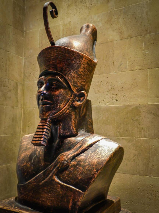 Vị Pharaoh nào “có thể nhìn thấy vùng đất của các vị thần“? Vi Pharaoh nao “co the nhin thay vung dat cua cac vi than“?