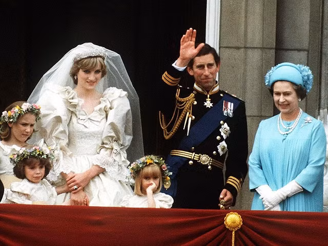 Nhin lai nhung dam cuoi hoang gia co ket cuc bi kich nhat lich su