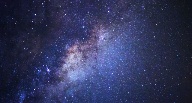 NASA phát hiện ra điều kỳ lạ khó hiểu đang xảy ra với vũ trụ - Hình 4 NASA phat hien ra dieu ky la kho hieu dang xay ra voi vu tru-Hinh-4