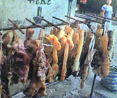 Món ăn kinh dị lúc nhúc giòi được người Phillipines ưa chuộng - Hình 7 Mon an kinh di luc nhuc gioi duoc nguoi Phillipines ua chuong-Hinh-7