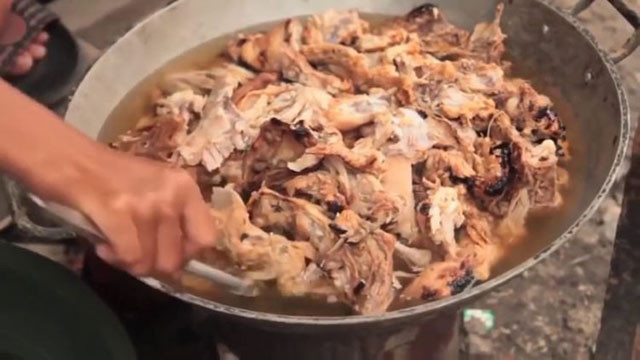 Kinh dị món ăn với nguyên liệu được nhặt từ bãi rác ở Philippines Kinh di mon an voi nguyen lieu duoc nhat tu bai rac o Philippines