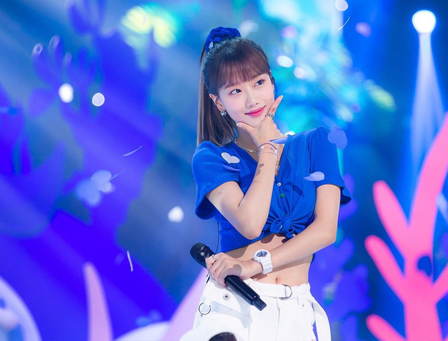Nữ thần tượng xinh đẹp nhất Hàn Quốc ăn mặc gợi cảm, thời thượng Nu than tuong xinh dep nhat Han Quoc an mac goi cam, thoi thuong