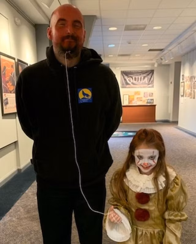 Tan chay voi nhung hinh anh cha va con gai cuc de thuong-Hinh-4