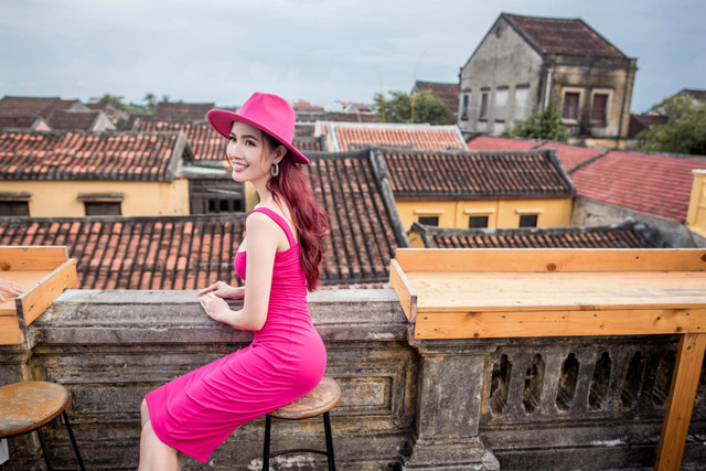 Nữ chính phim Kiều @ ngoài đời ăn mặc cực gợi cảm Nu chinh phim Kieu @ ngoai doi an mac cuc goi cam