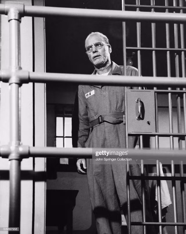 Sửng sốt về tù nhân khét tiếng ở nhà tù kiên cố nhất nước Mỹ - Hình 3 Sung sot ve tu nhan khet tieng o nha tu kien co nhat nuoc My-Hinh-3