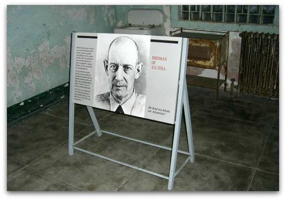 Sửng sốt về tù nhân khét tiếng ở nhà tù kiên cố nhất nước Mỹ - Hình 6 Sung sot ve tu nhan khet tieng o nha tu kien co nhat nuoc My-Hinh-6