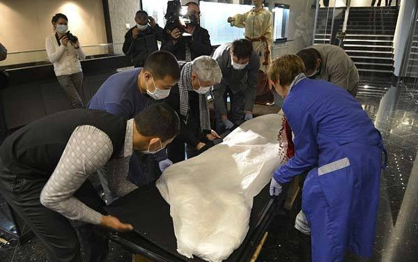 Chạm vào xác ướp công chúa, “lời nguyền” ngàn năm liên tiếp ứng nghiệm? - Hình 9 Cham vao xac uop cong chua, “loi nguyen” ngan nam lien tiep ung nghiem?-Hinh-9