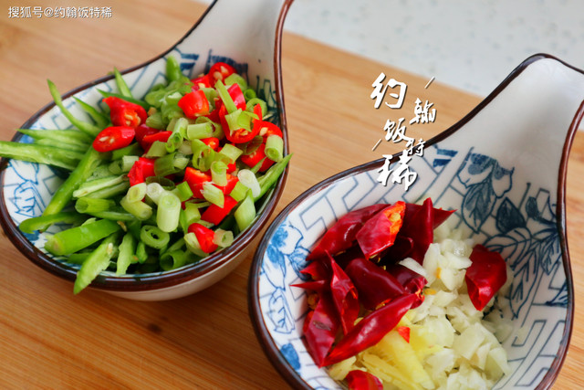 Cách chế biến món cá rô phi sốt ớt nhiều dinh dưỡng, cực thơm ngon - Hình 6 Cach che bien mon ca ro phi sot ot nhieu dinh duong, cuc thom ngon-Hinh-6