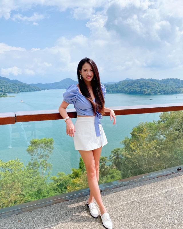 Single mom Lâm Thải Đề khoe ngực khủng eo thon - Hình 11 Single mom Lam Thai De khoe nguc khung eo thon-Hinh-11