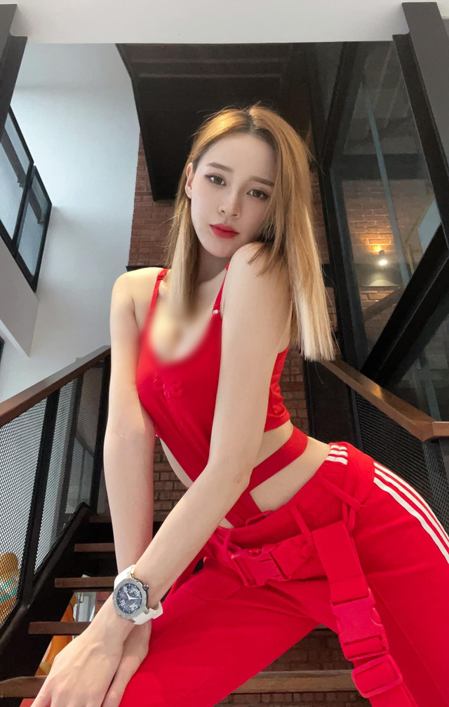 Hotgirl thể thao khoe ảnh tập tại nhà, trang phục sexy - Hình 14 Hotgirl the thao khoe anh tap tai nha, trang phuc sexy-Hinh-14