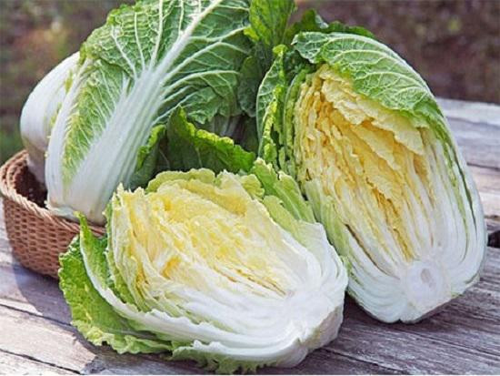 Tuyệt đối không nên mua loại cải thảo này dù rẻ đến mấy - Hình 5 Tuyet doi khong nen mua loai cai thao nay du re den may-Hinh-5