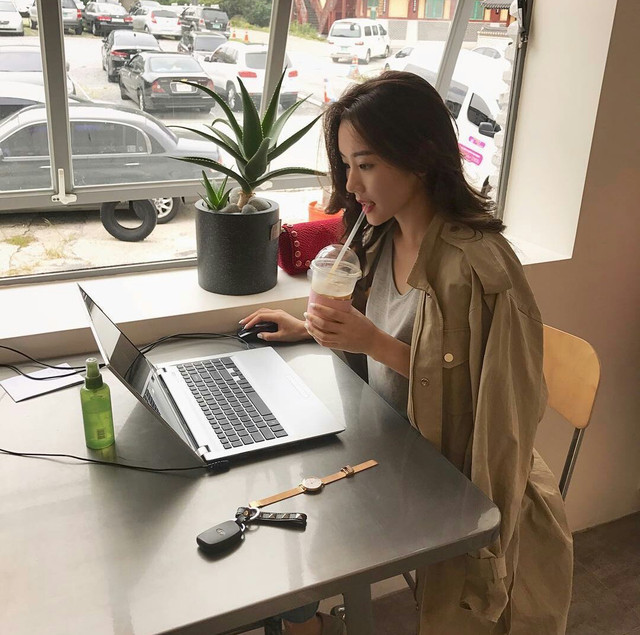 Những hành vi đẩy nhanh lão hóa ở phụ nữ cần lưu ý - Hình 13 Nhung hanh vi day nhanh lao hoa o phu nu can luu y-Hinh-13