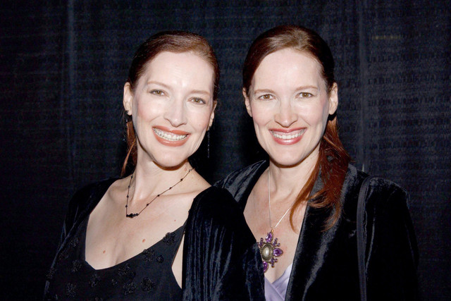 Sốc với khả năng ngoại cảm của chị em sinh đôi - Hình 8 Soc voi kha nang ngoai cam cua chi em sinh doi-Hinh-8