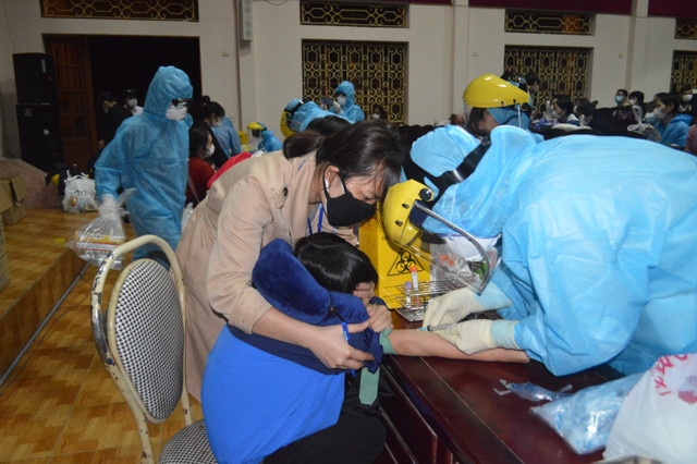 Trung tâm kiểm soát bệnh tật chiến đấu chống COVID-19 như thế nào? - Hình 10 Trung tam kiem soat benh tat chien dau chong COVID-19 nhu the nao?-Hinh-10