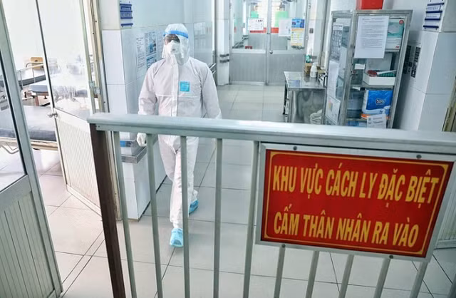 Vi sao Bo Y te ra thong bao khan tim nguoi tung den phong Gym Lucky Star?