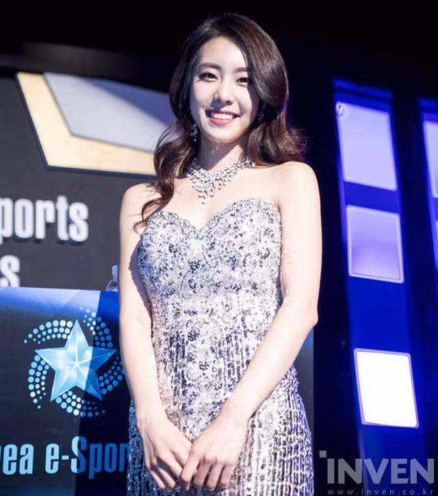 Vo tai tu So Ji Sub so huu gu thoi trang sanh dieu, goi cam-Hinh-7