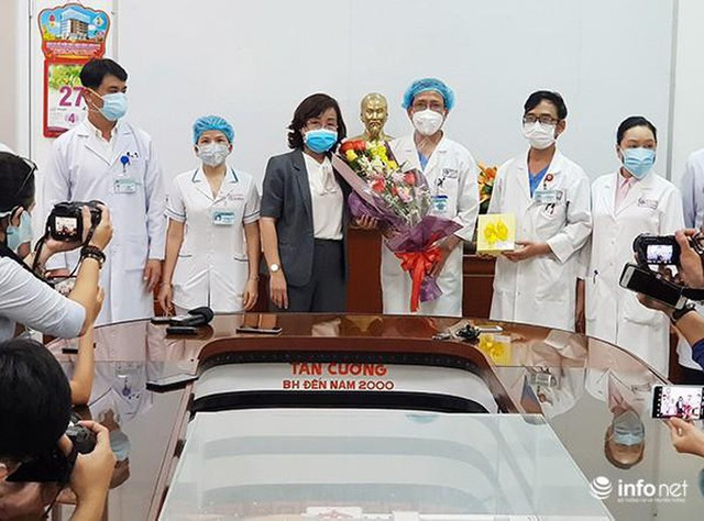 Bệnh nhân COVID-19 cuối cùng ở Đà Nẵng khỏi bệnh và ra viện hôm nay Benh nhan COVID-19 cuoi cung o Da Nang khoi benh va ra vien hom nay