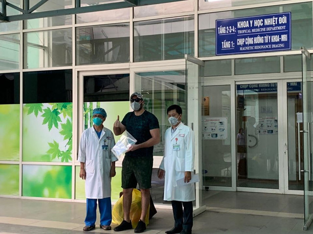 TP HCM thêm 4 bệnh nhân COVID-19 khỏi bệnh, Việt Nam có 90 ca khỏi TP HCM them 4 benh nhan COVID-19 khoi benh, Viet Nam co 90 ca khoi