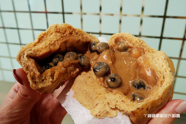 Thưởng thức bánh bao trà sữa trân châu Đài Loan đang hút khách - Hình 2 Thuong thuc banh bao tra sua tran chau Dai Loan dang hut khach-Hinh-2