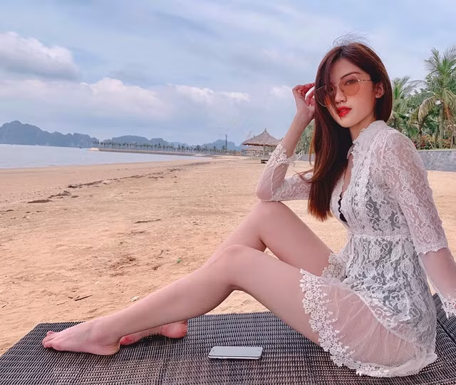 Tieu tam trong “Hoa hong tren nguc trai” goi cam ngoi ngoi-Hinh-8