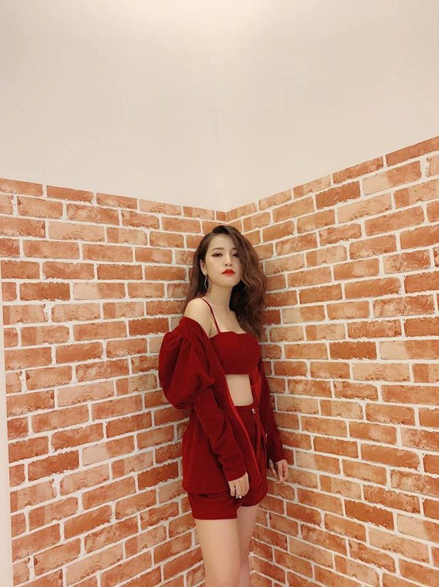 Puka ăn mặc gợi cảm sau khi chia tay bạn trai sau 3 năm sống chung - Hình 11 Puka an mac goi cam sau khi chia tay ban trai sau 3 nam song chung-Hinh-11