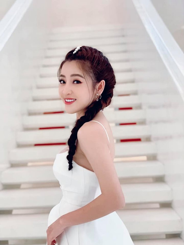 Puka ăn mặc gợi cảm sau khi chia tay bạn trai sau 3 năm sống chung - Hình 3 Puka an mac goi cam sau khi chia tay ban trai sau 3 nam song chung-Hinh-3