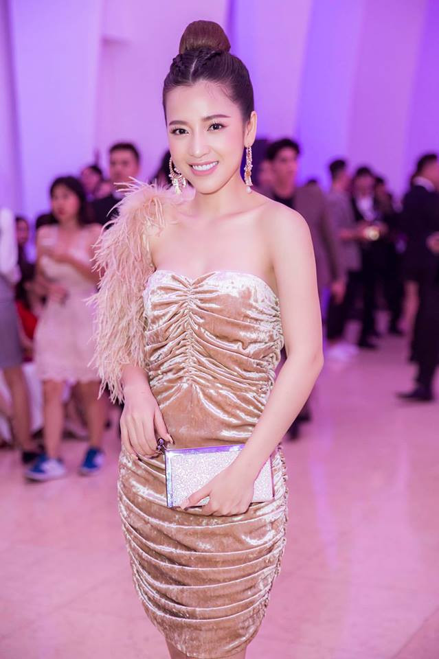 Puka ăn mặc gợi cảm sau khi chia tay bạn trai sau 3 năm sống chung - Hình 10 Puka an mac goi cam sau khi chia tay ban trai sau 3 nam song chung-Hinh-10