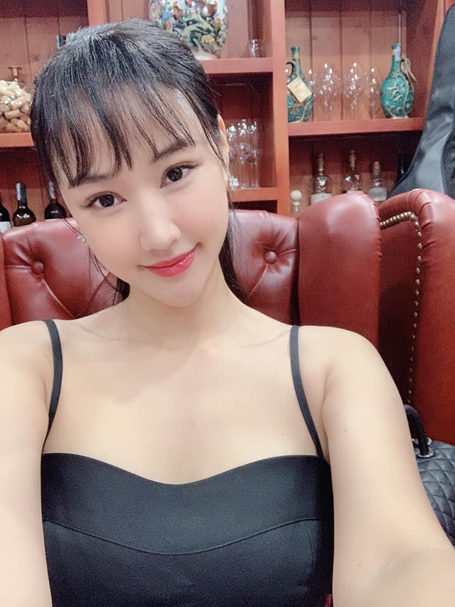 “Mẹ Bảo” trong Về nhà đi con ngoại truyện khoe dáng nóng bỏng - Hình 3 “Me Bao” trong Ve nha di con ngoai truyen khoe dang nong bong-Hinh-3