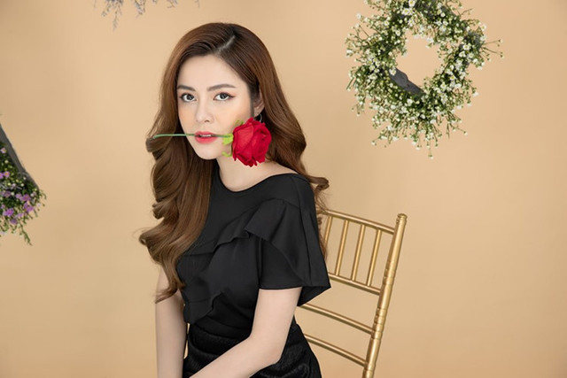 Mỹ nhân “tiểu tam” trong Về nhà đi con khoe vòng eo con kiến - Hình 6 My nhan “tieu tam” trong Ve nha di con khoe vong eo con kien-Hinh-6