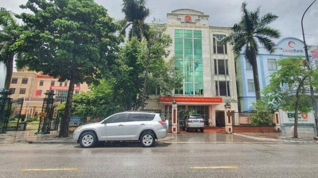 Thêm 4 kế toán chi cục Dự trữ Nhà nước tại Thái Bình bị khởi tố Them 4 ke toan chi cuc Du tru Nha nuoc tai Thai Binh bi khoi to