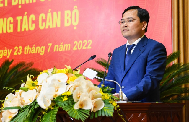 Chân dung 4 Bí thư Tỉnh ủy được điều động và bổ nhiệm năm 2022 - Hình 15 Chan dung 4 Bi thu Tinh uy duoc dieu dong va bo nhiem nam 2022-Hinh-15