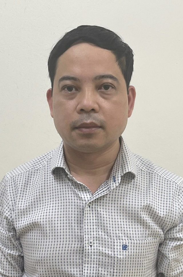 Vụ án 'Chuyến bay giải cứu': Đã có bao nhiêu quan chức bị khởi tố? - Hình 17 Vu an 'Chuyen bay giai cuu': Da co bao nhieu quan chuc bi khoi to?-Hinh-17