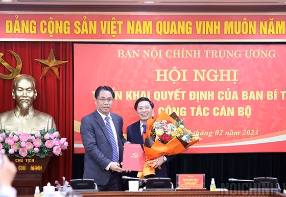 Chan dung cac lanh dao cua Ban Noi chinh Trung uong-Hinh-7