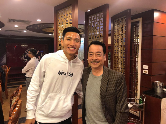 Bố chồng của “Anh Thư trong Về nhà đi con” ngoài đời ăn mặc cực lịch lãm - Hình 3 Bo chong cua “Anh Thu trong Ve nha di con” ngoai doi an mac cuc lich lam-Hinh-3