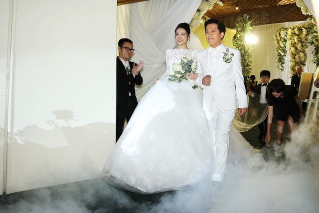 Cường Đô la và Đàm Thu Trang đãi quan khách những món gì trong tiệc cưới? - Hình 8 Cuong Do la va Dam Thu Trang dai quan khach nhung mon gi trong tiec cuoi?-Hinh-8