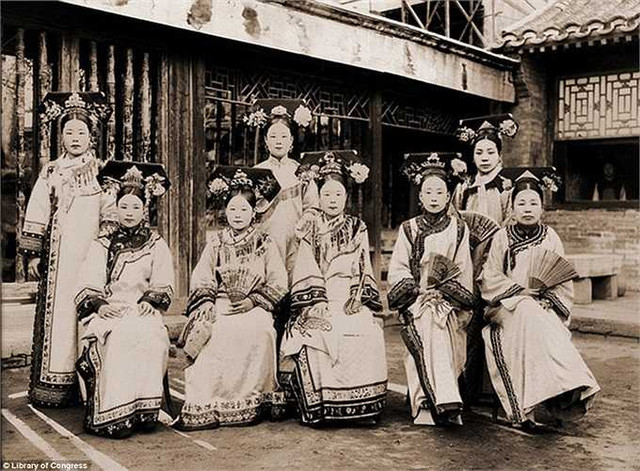 Cuộc sống của người dân Trung Quốc cuối thời nhà Thanh qua loạt ảnh hiếm - Hình 6 Cuoc song cua nguoi dan Trung Quoc cuoi thoi nha Thanh qua loat anh hiem-Hinh-6