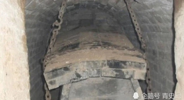 Bi an quan tai treo lo lung ben trong mo co hon 600 tuoi-Hinh-2