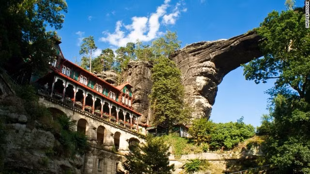 Kham pha nhung cay cau tu nhien cuc dep va hung vi tren the gioi-Hinh-6