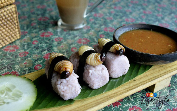 Độc lạ món sushi đuông dừa ở Malaysia Doc la mon sushi duong dua o Malaysia