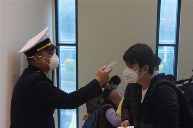 Cách ly Covid-19 tại nhà như thế nào để an toàn cho người thân? - Hình 2 Cach ly Covid-19 tai nha nhu the nao de an toan cho nguoi than?-Hinh-2